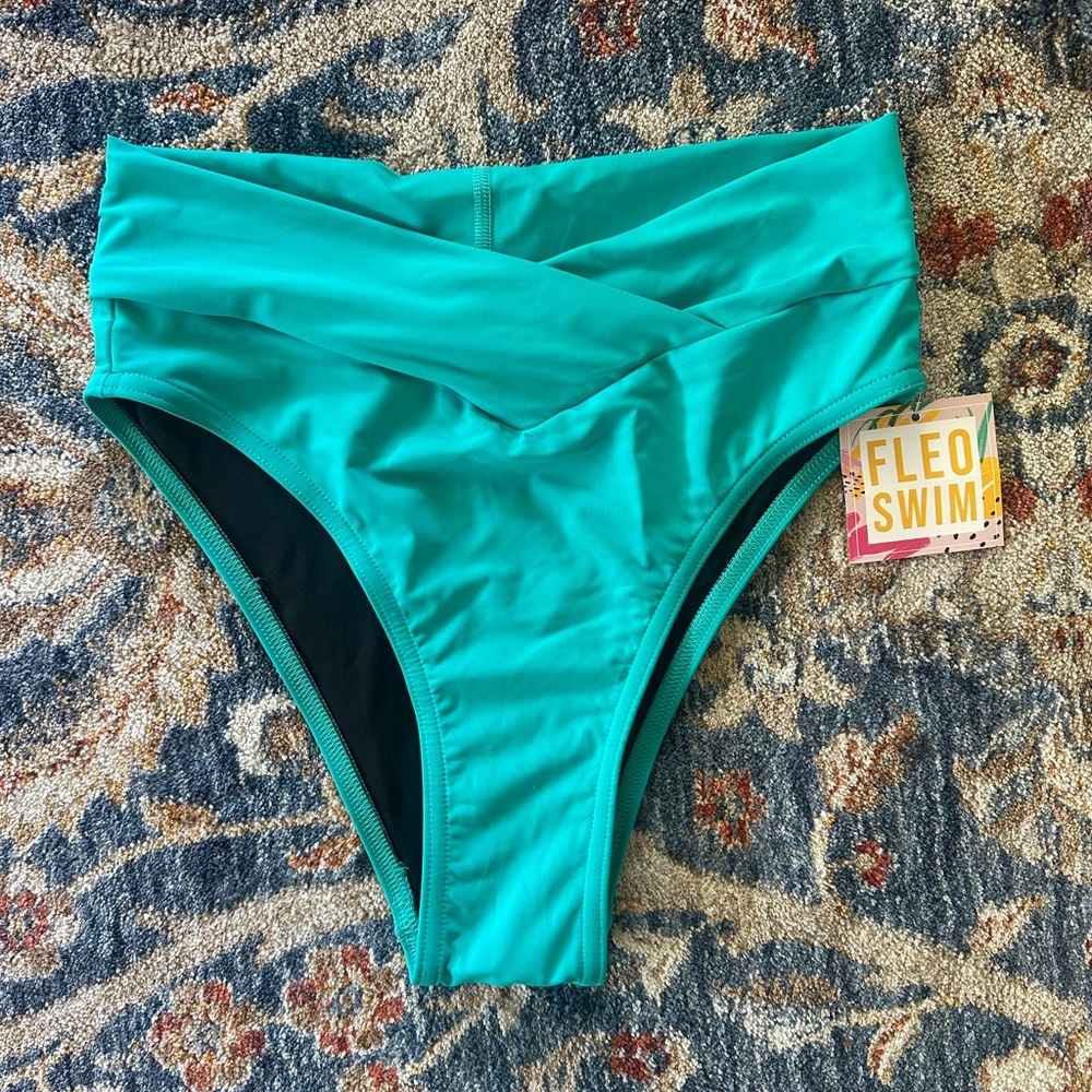 NWT Fleo turquoise medium bikini bottom